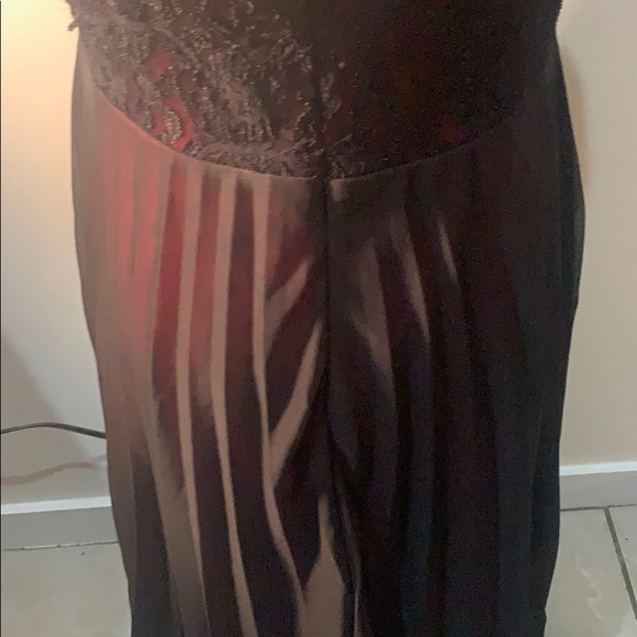 Roulette Dress - Picture 10 of 16